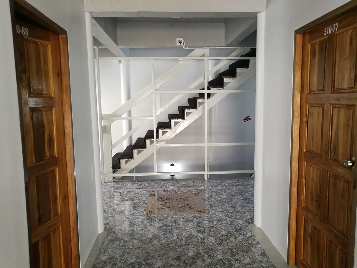 Easy Rooms And Minimart Ko Lanta Esterno foto
