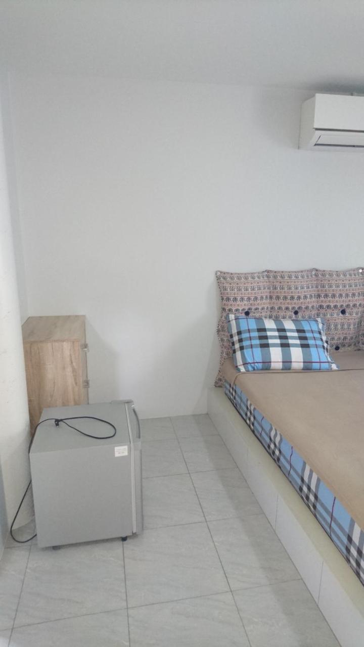 Easy Rooms And Minimart Ko Lanta Esterno foto