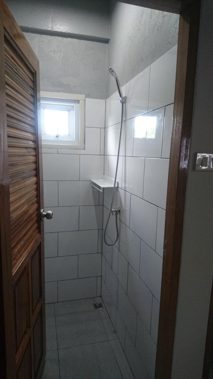Easy Rooms And Minimart Ko Lanta Esterno foto