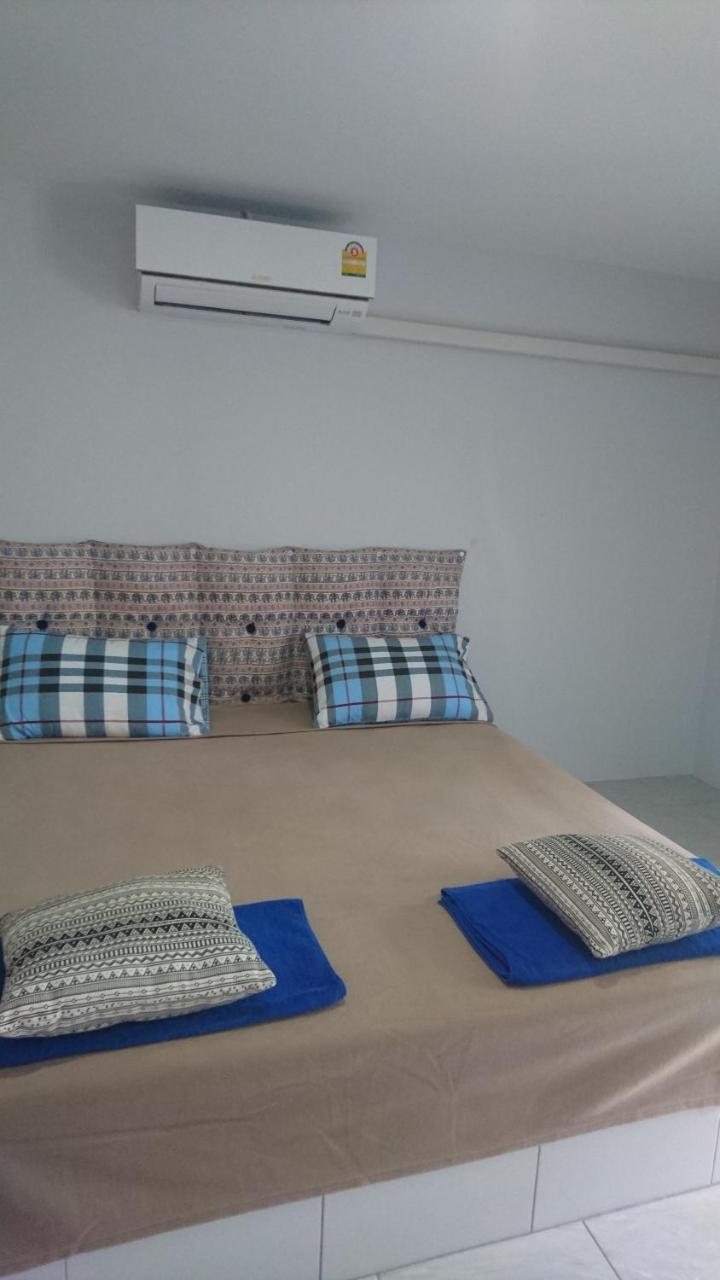 Easy Rooms And Minimart Ko Lanta Esterno foto