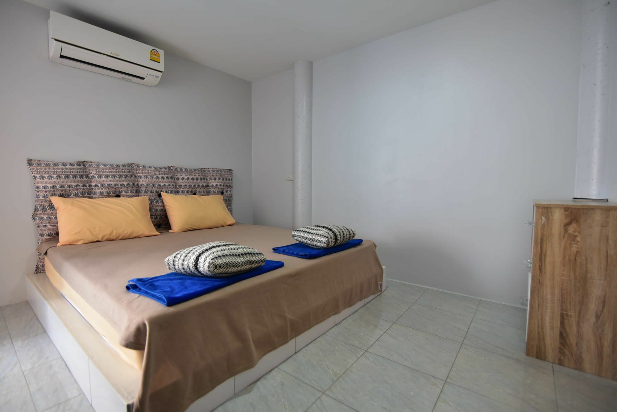 Easy Rooms And Minimart Ko Lanta Esterno foto