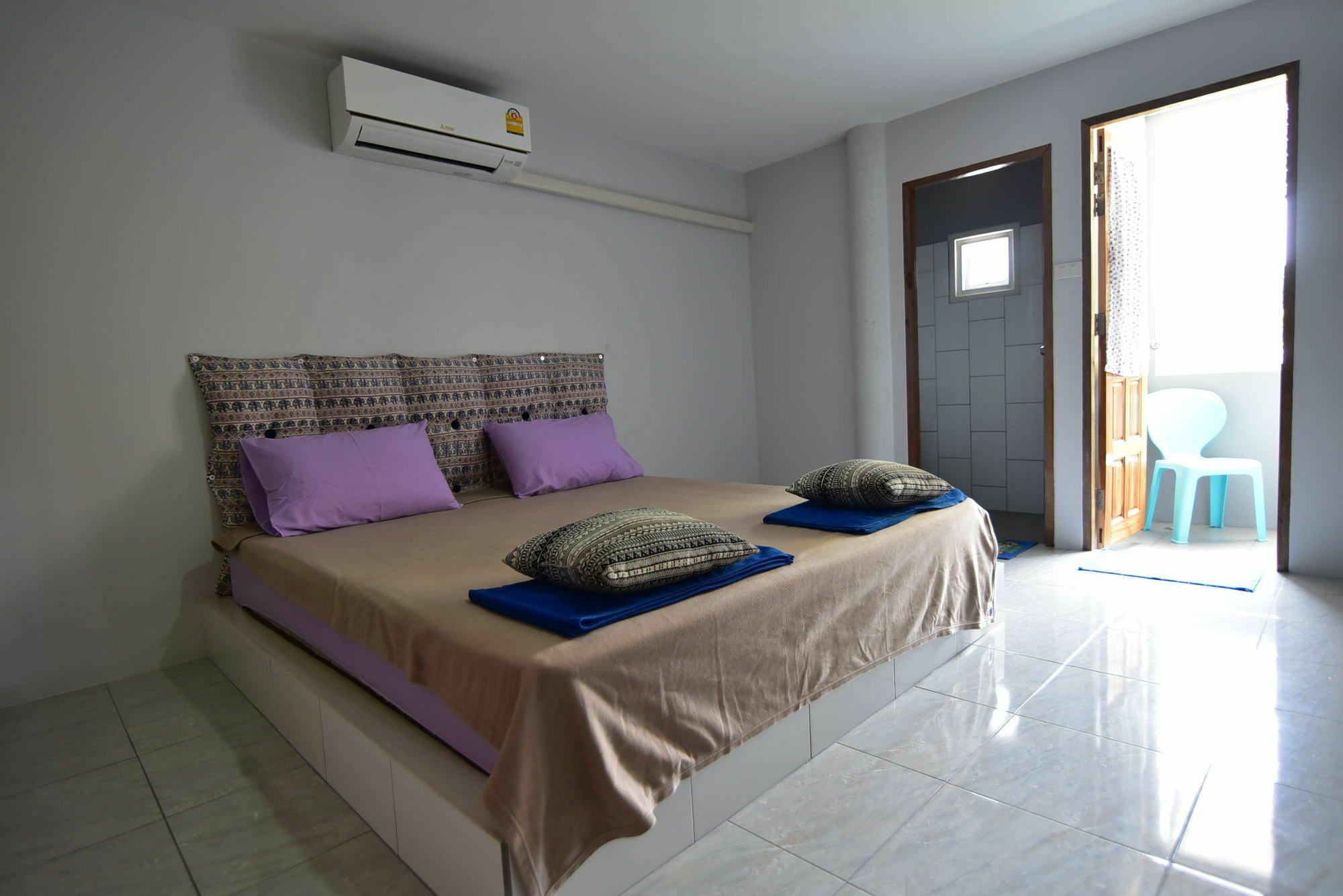 Easy Rooms And Minimart Ko Lanta Esterno foto
